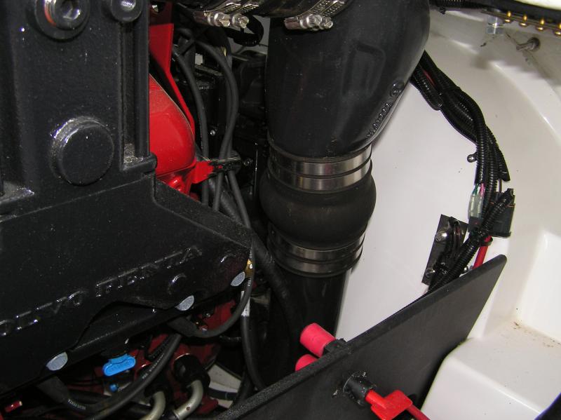 Doral 190 exhaust and wiring
